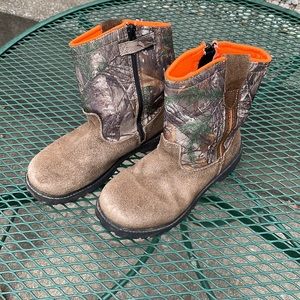 Boys Youth Game Winner Camo Hunting Hiking Boots